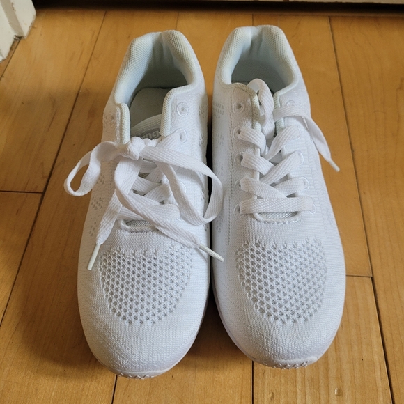 Shoes - Brand new white, light weight size 6 (size 36) running shoes. No Brand